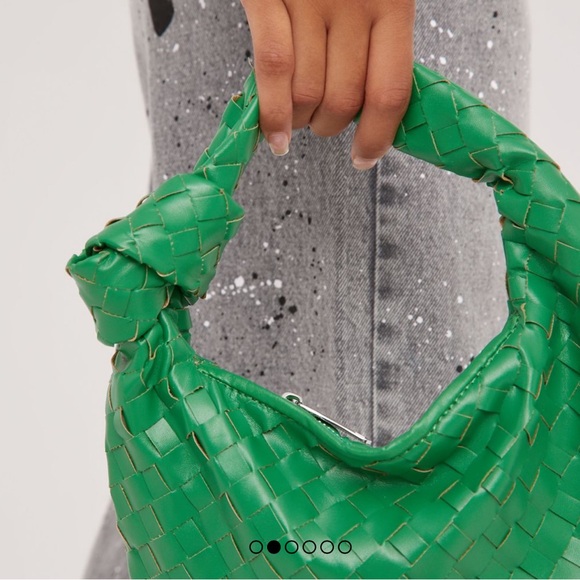 AITANA WOVEN KNOTTED DETAIL GRAB BAG IN GREEN FAUX LEATHER - Picture 2 of 7